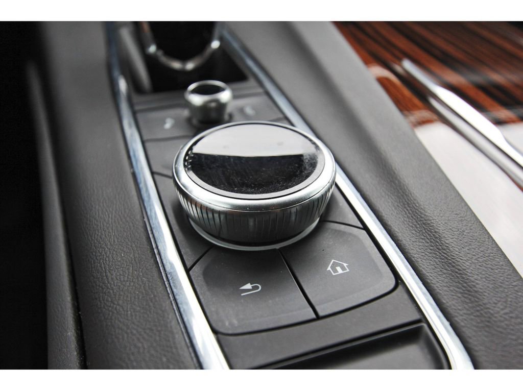 Used 2023 Cadillac Escalade Premium Luxury AWD/4WD image 27