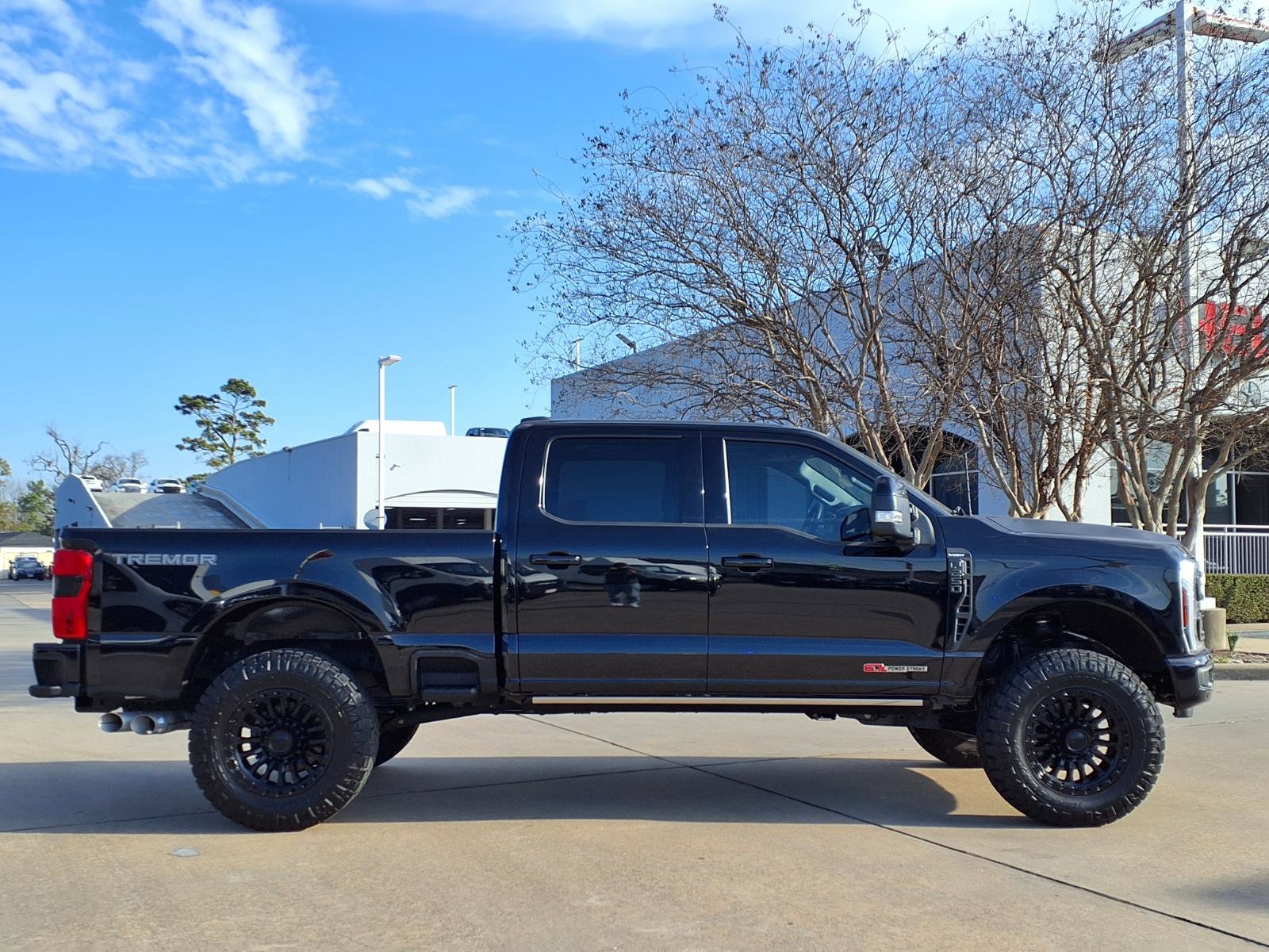 Used 2024 Ford F250 Lariat w/ Lariat Ultimate Package image 8