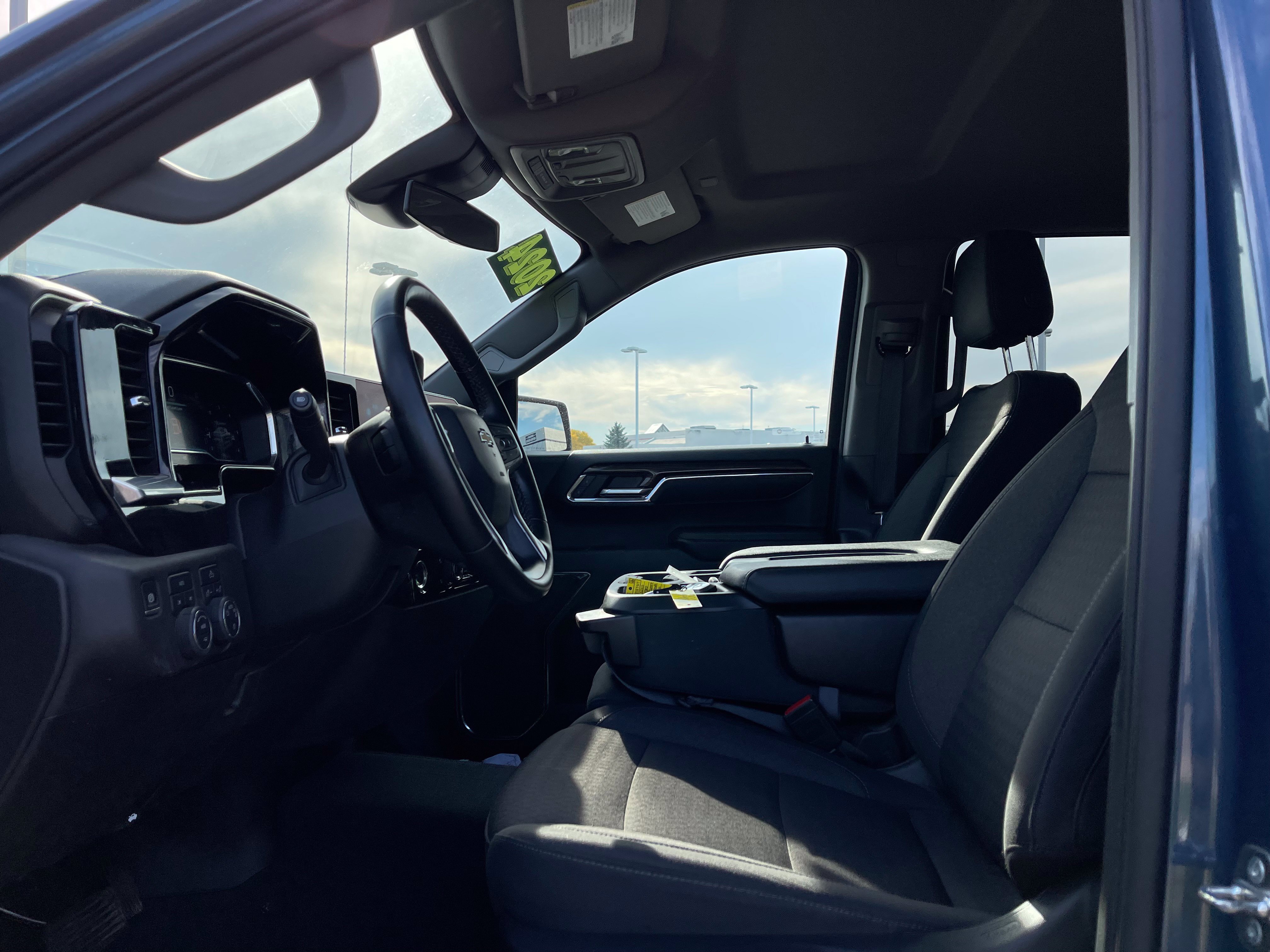 Used 2024 Chevrolet Silverado 1500 LT AWD/4WD image 13