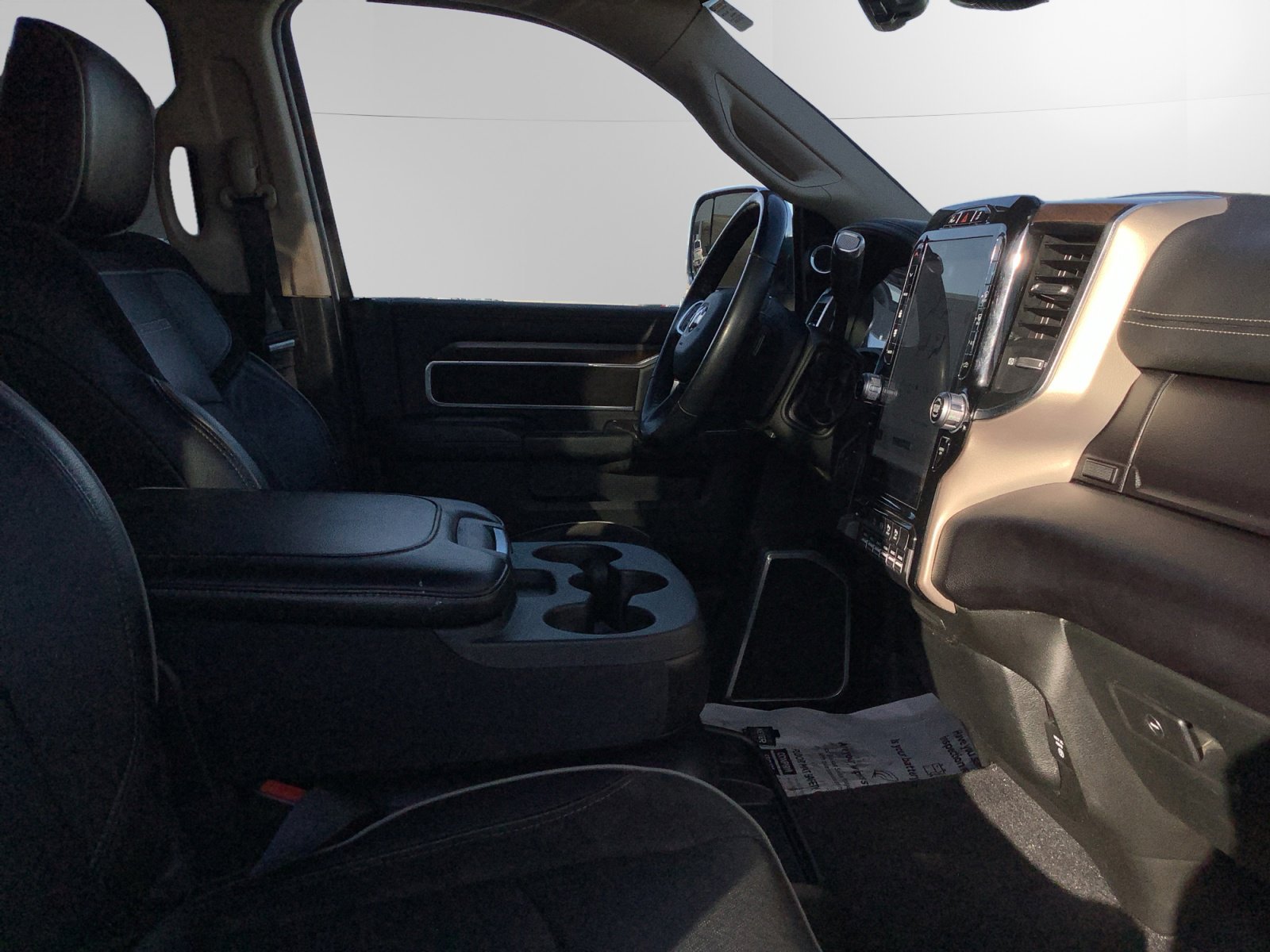 Used 2022 RAM 2500 Laramie image 15