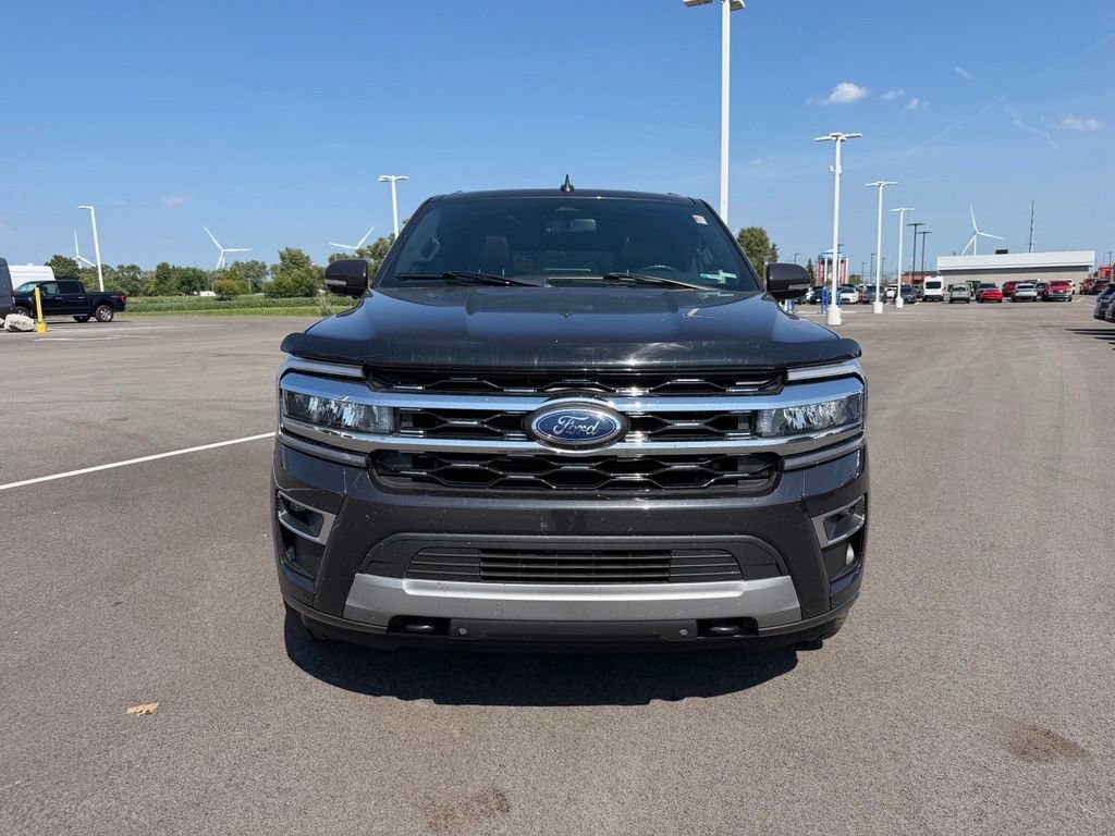 Used 2022 Ford Expedition Max Limited AWD/4WD image 2