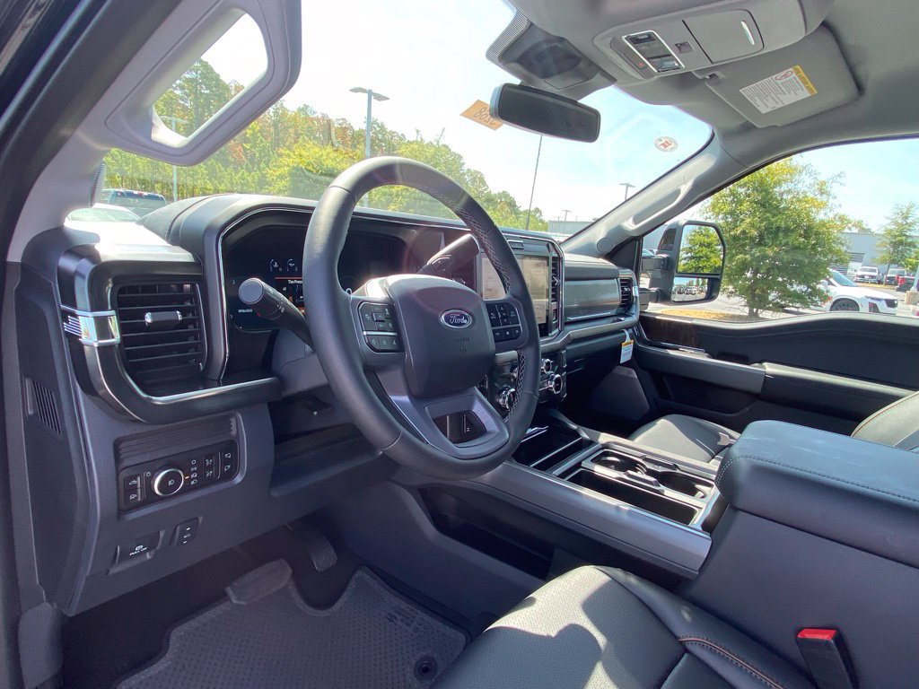 New 2026 Ford F350 Lariat w/ Black Appearance Package AWD/4WD image 9