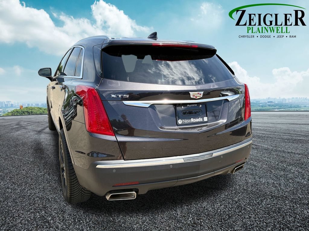 Used 2018 Cadillac XT5 FWD image 4
