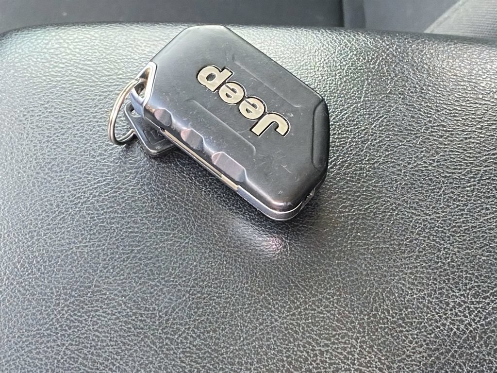 Used 2023 Jeep Wrangler Unlimited w/ 8.4" Radio Group AWD/4WD image 29