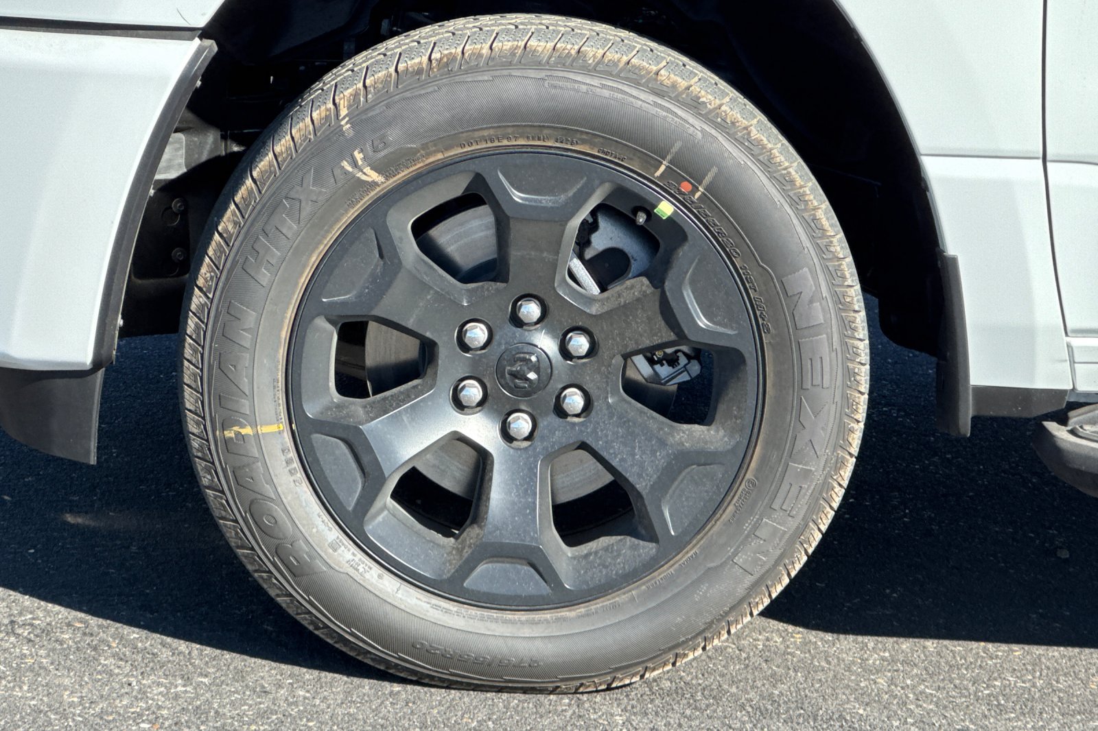 New 2026 RAM 1500 Express AWD/4WD image 23