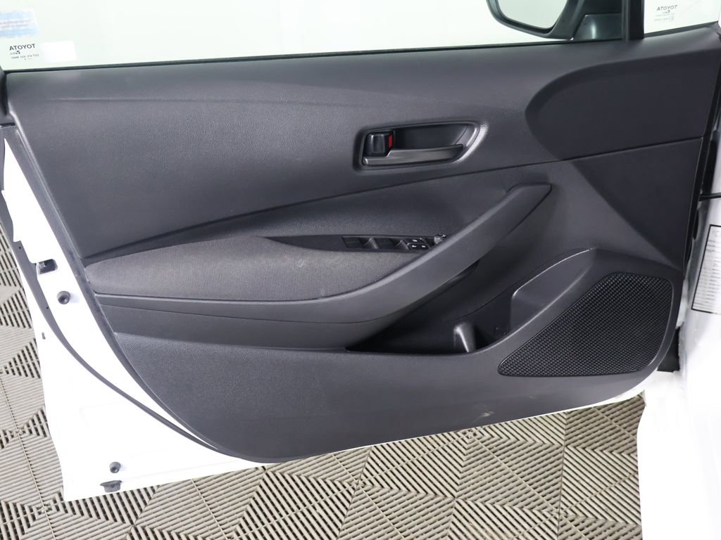 Used 2024 Toyota Corolla LE FWD image 19