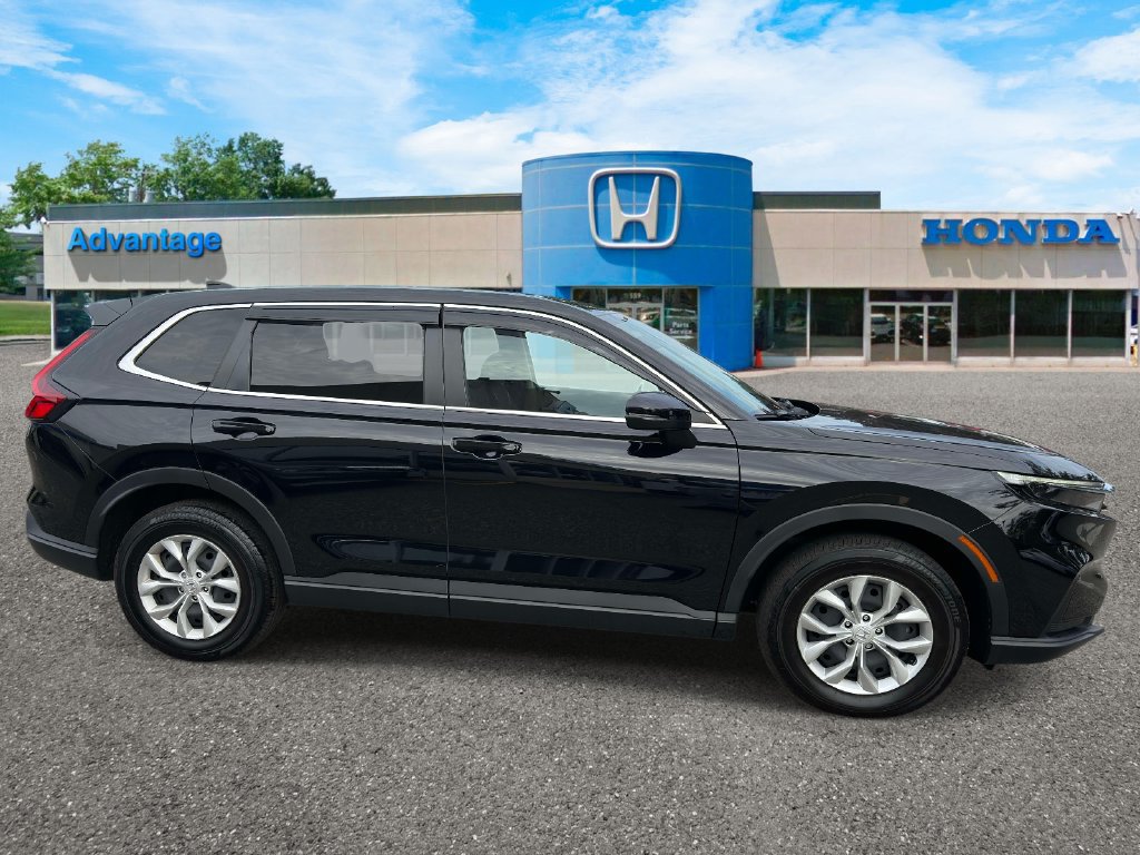 Used 2025 Honda CR-V LX image 3