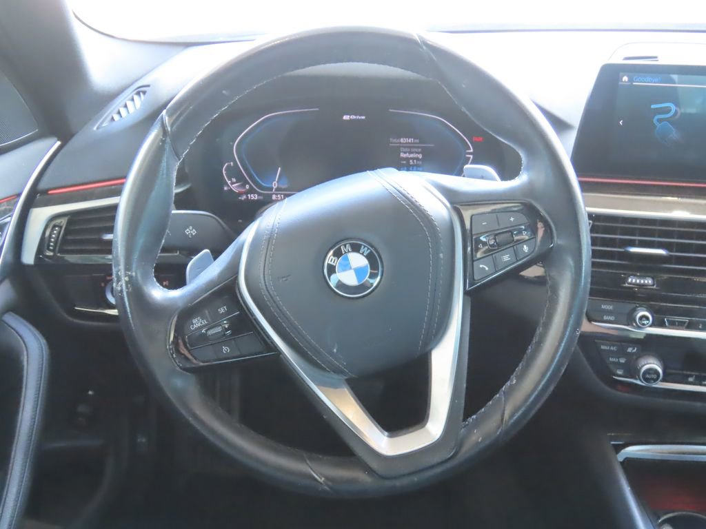 Used 2020 BMW 530e w/ Convenience Package RWD image 6