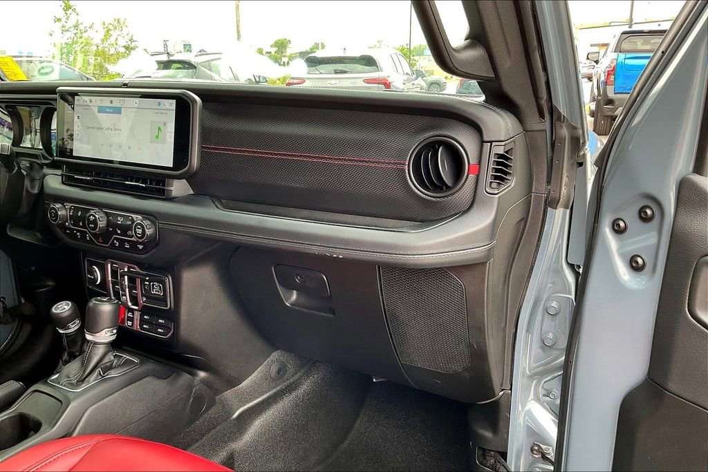 Used 2024 Jeep Wrangler Unlimited Rubicon 392 image 16