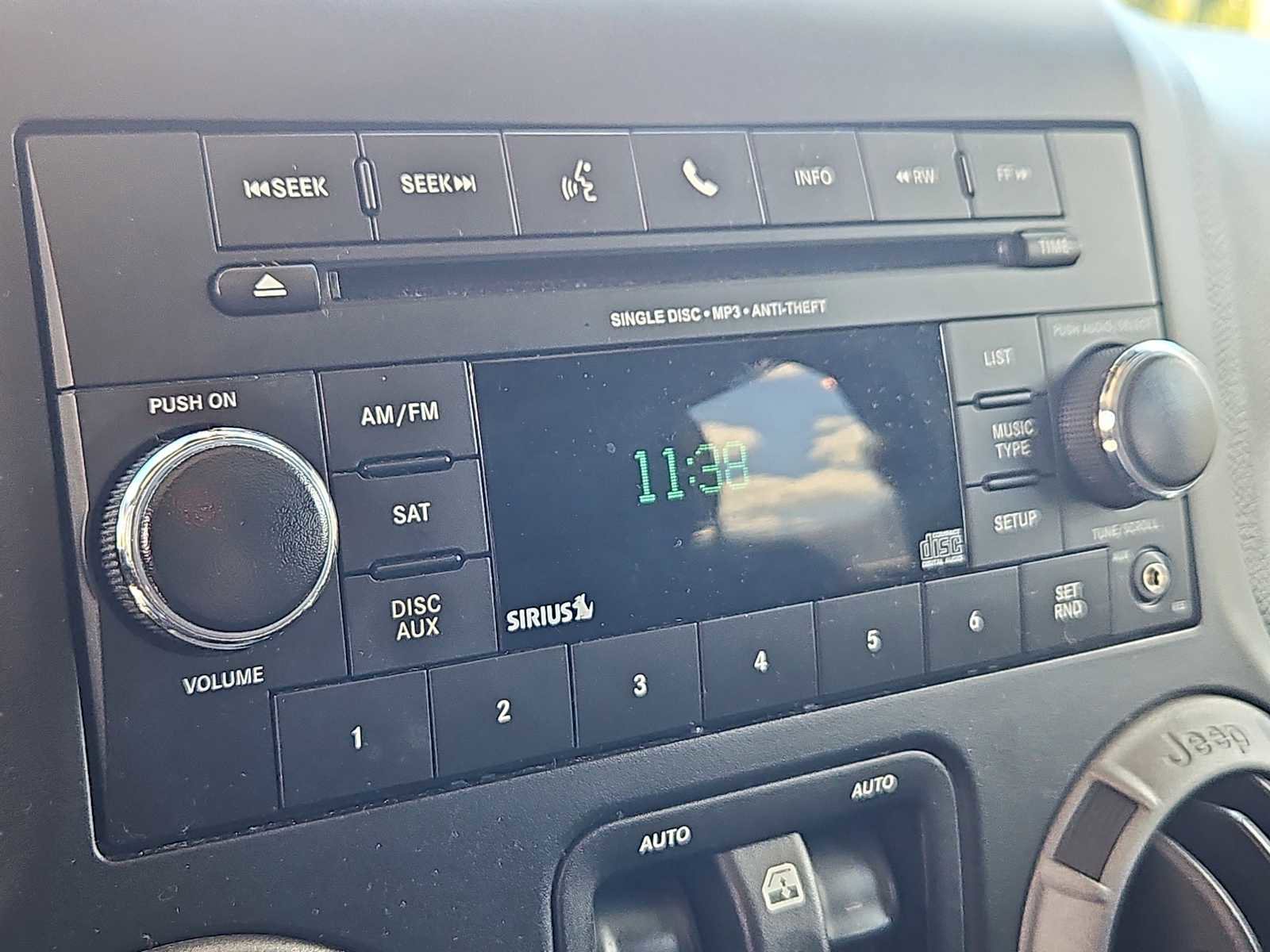 Used 2017 Jeep Wrangler Unlimited Sport w/ Quick Order Package 24S AWD/4WD image 24