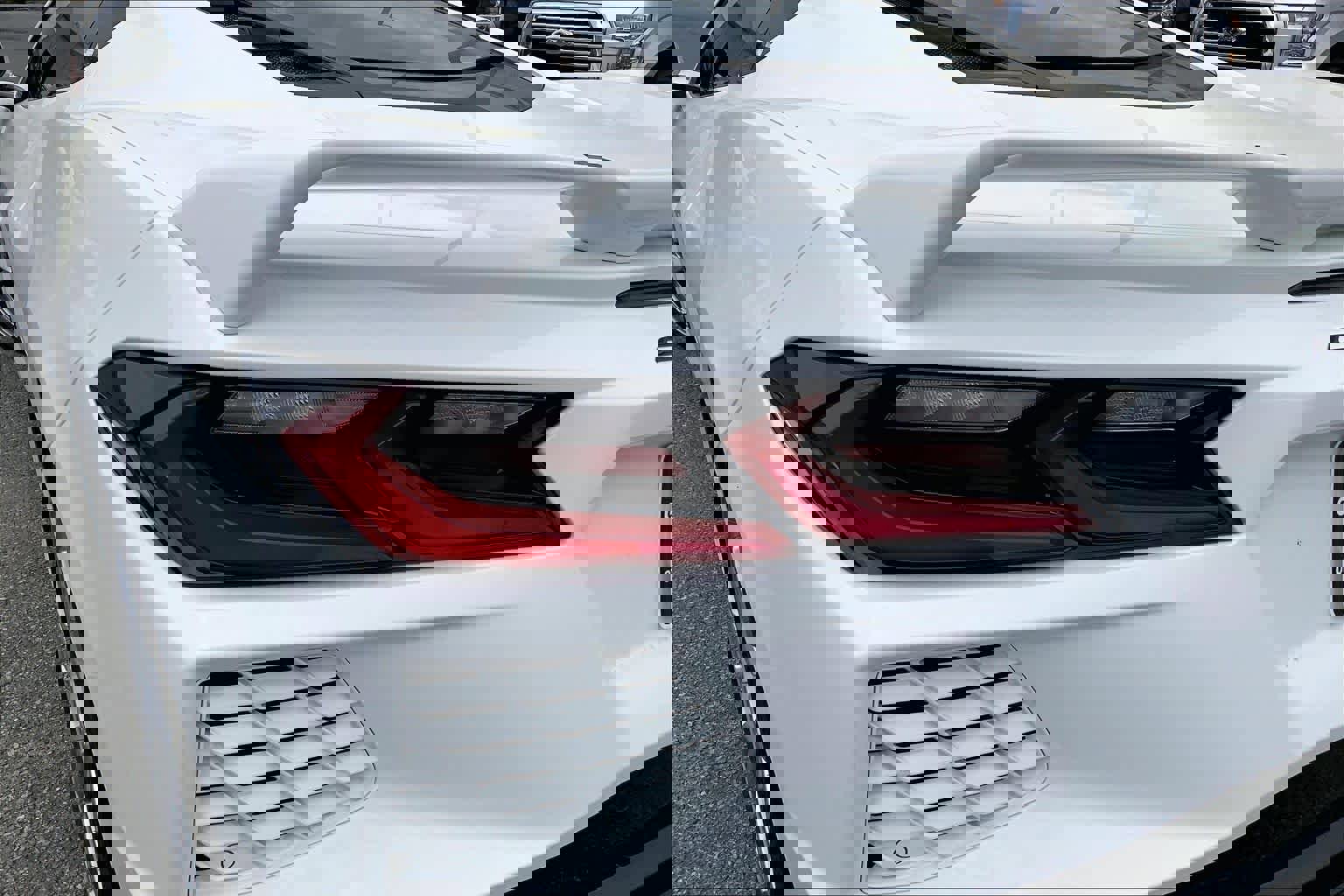 Used 2021 Chevrolet Corvette Stingray Premium Cpe w/ Z51 Performance Package image 25