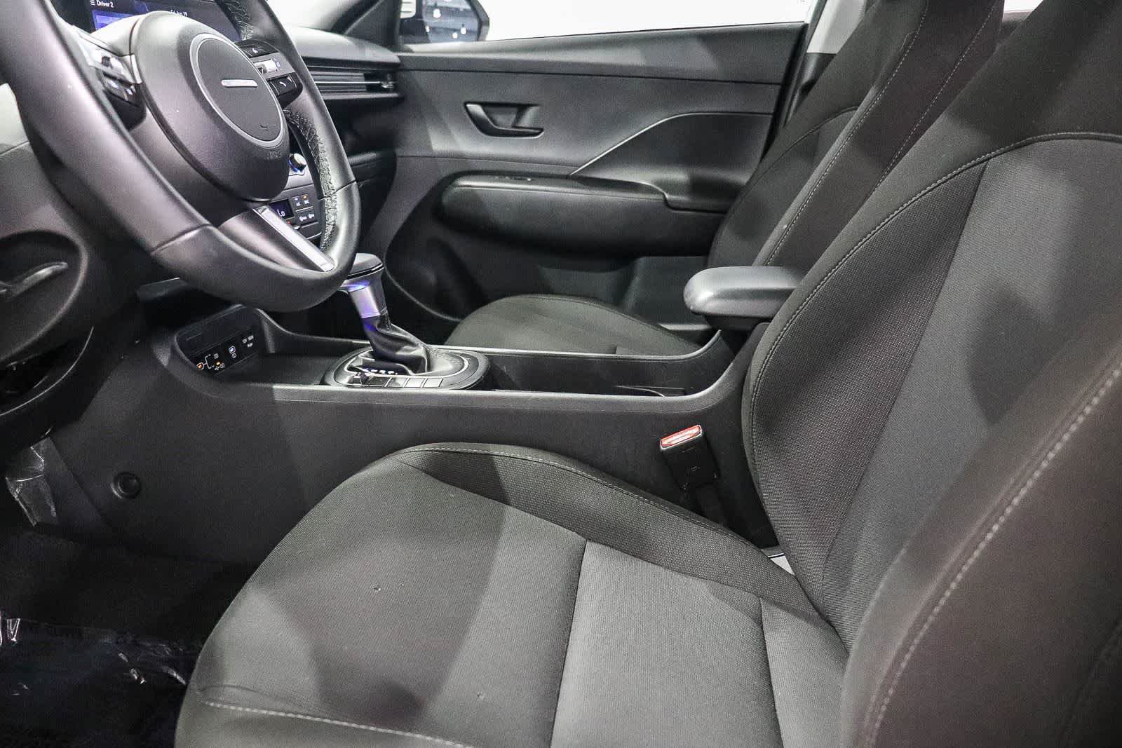 Used 2024 Hyundai Kona SEL FWD image 17