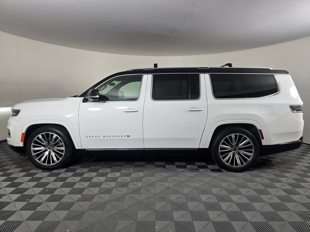 Used 2024 Jeep Grand Wagoneer L Series III AWD/4WD image 6
