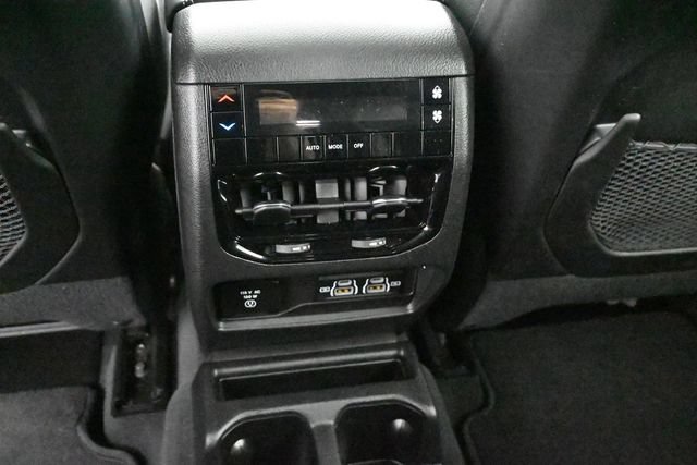 Used 2023 Jeep Grand Cherokee L Laredo AWD/4WD image 22