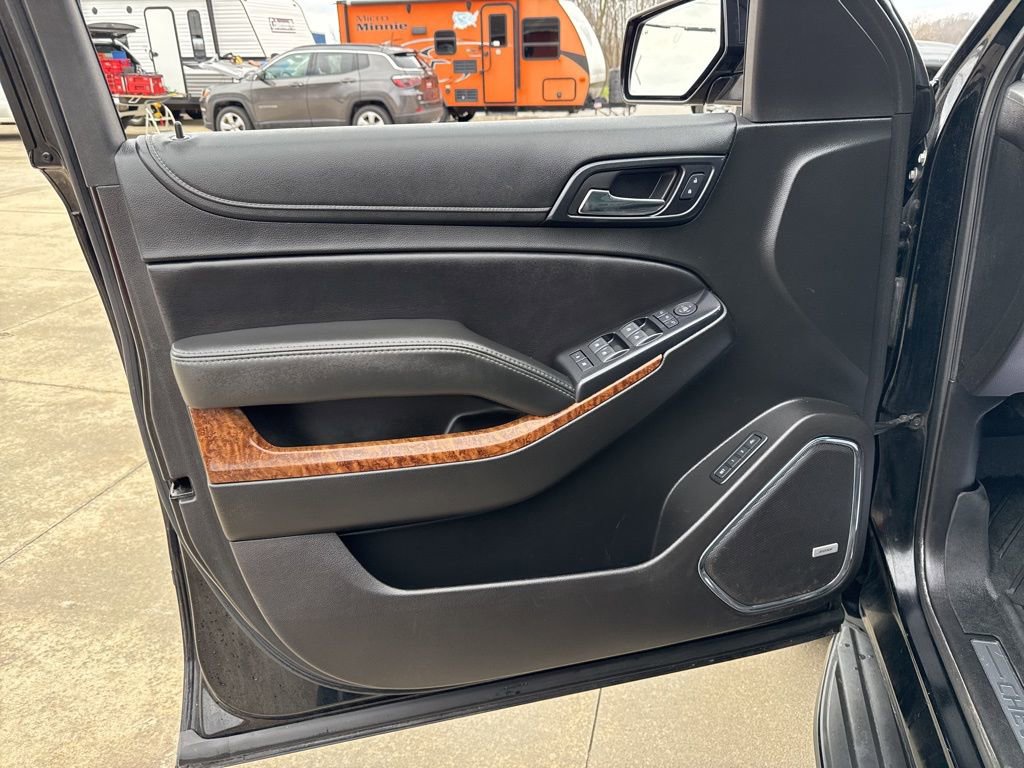 Used 2018 Chevrolet Suburban Premier AWD/4WD image 28