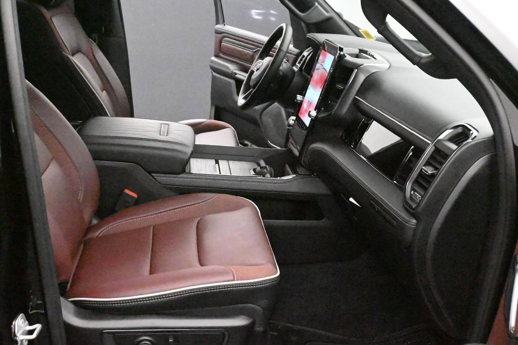 Used 2026 RAM 1500 Limited AWD/4WD image 11