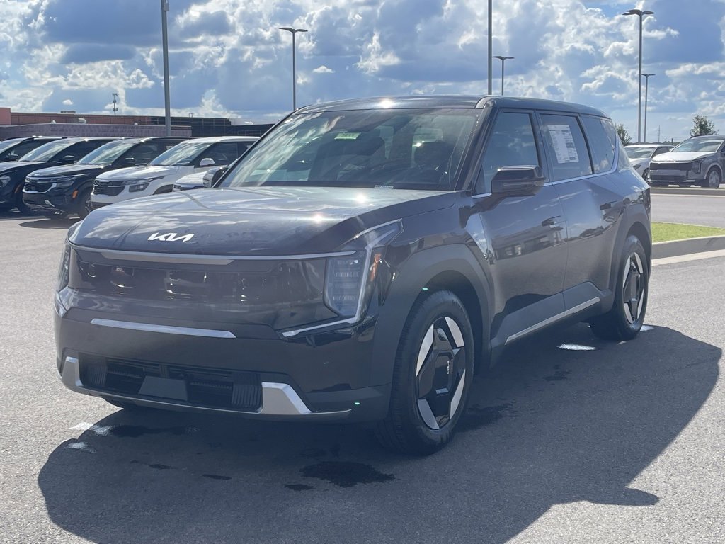 New 2026 Kia EV9 Light image 3
