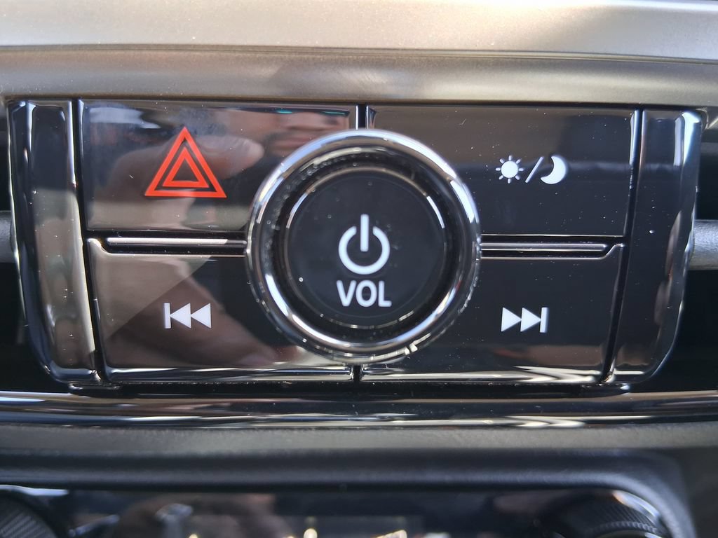 New 2026 Nissan Kicks SV w/ SV Premium Package FWD image 15