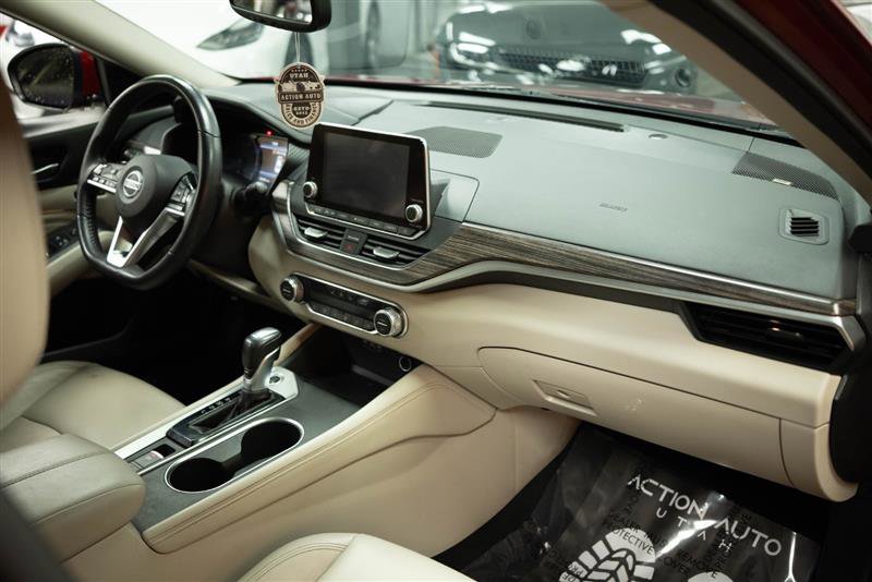Used 2019 Nissan Altima 2.5 Platinum image 14