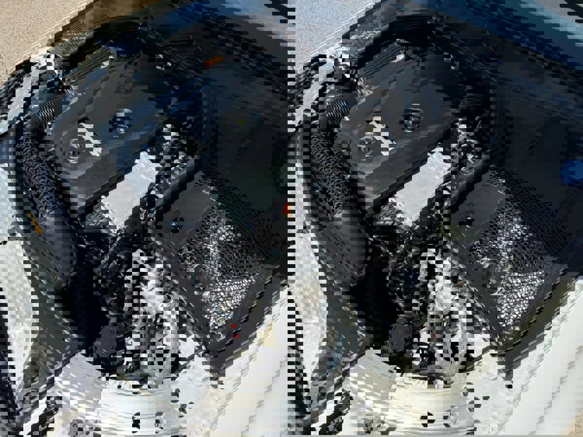 Used 2018 Mercedes-Benz C 300 Sedan w/ Premium Package image 27