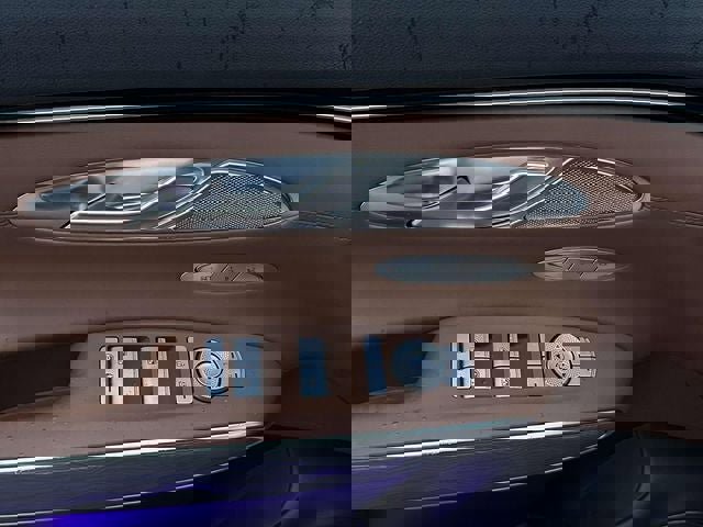 Used 2023 Genesis GV70 2.5T w/ Advanced Package image 14