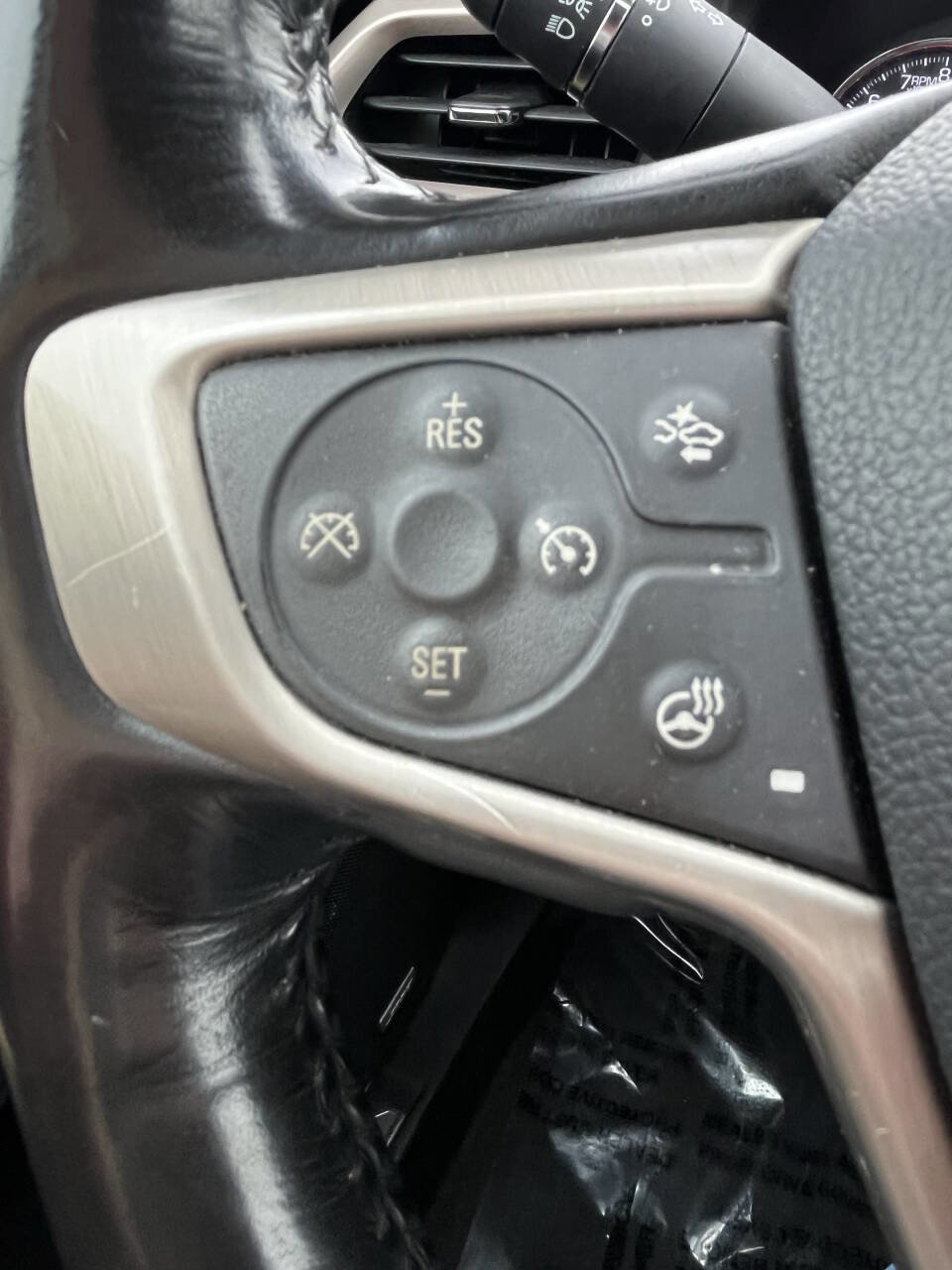 Used 2018 GMC Acadia Denali w/ LPO, Cargo Package image 31