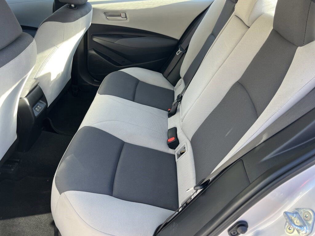 Used 2024 Toyota Corolla LE image 19
