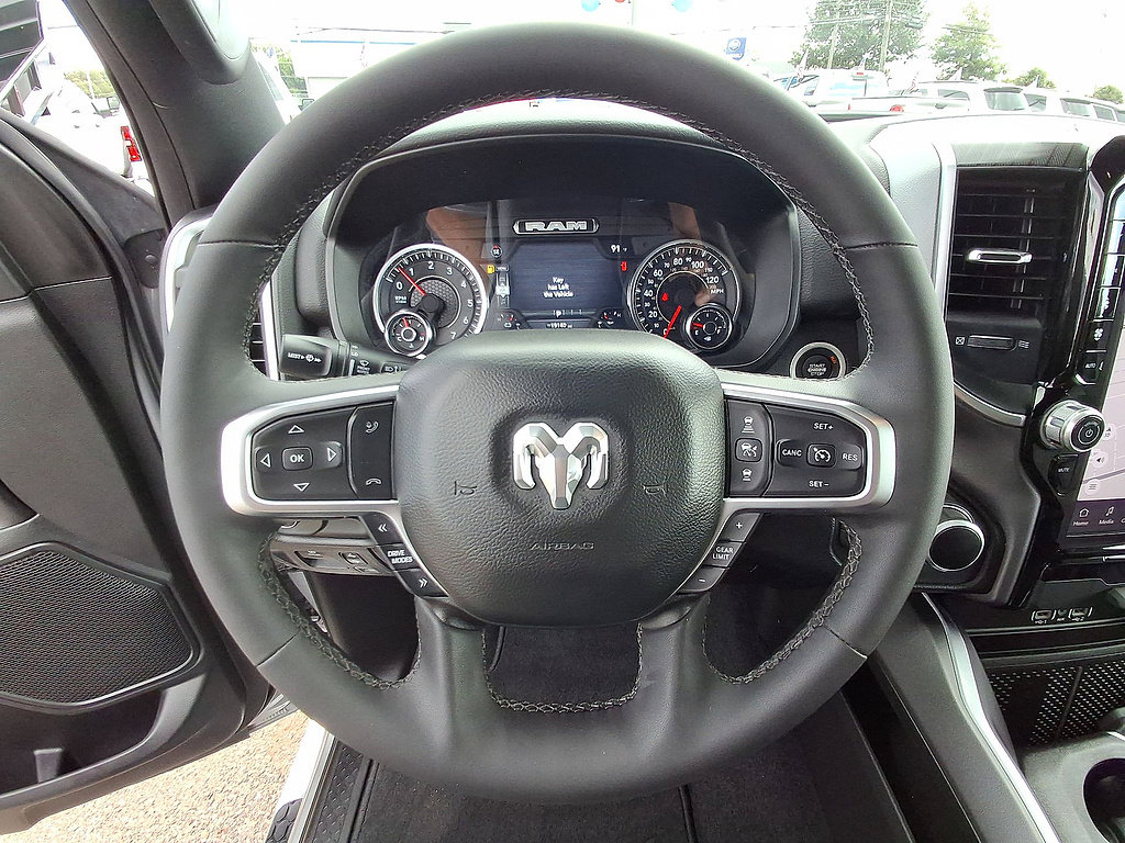 Used 2025 RAM 1500 Big Horn AWD/4WD image 22