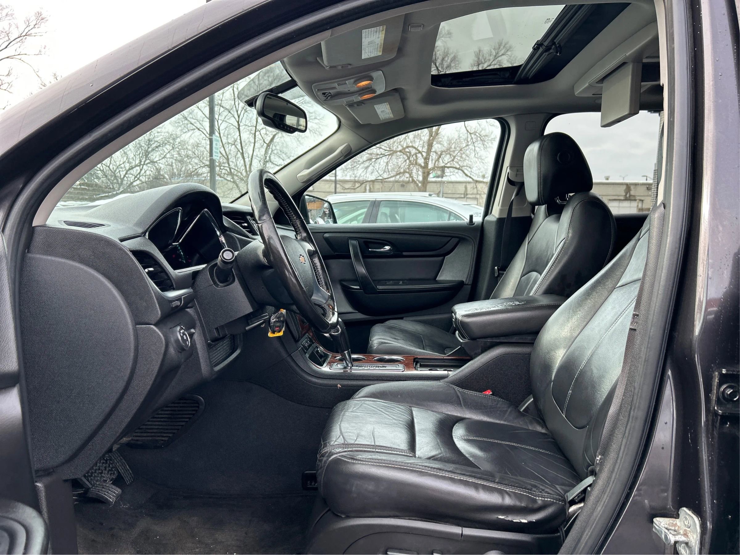 Used 2014 Chevrolet Traverse LT image 10