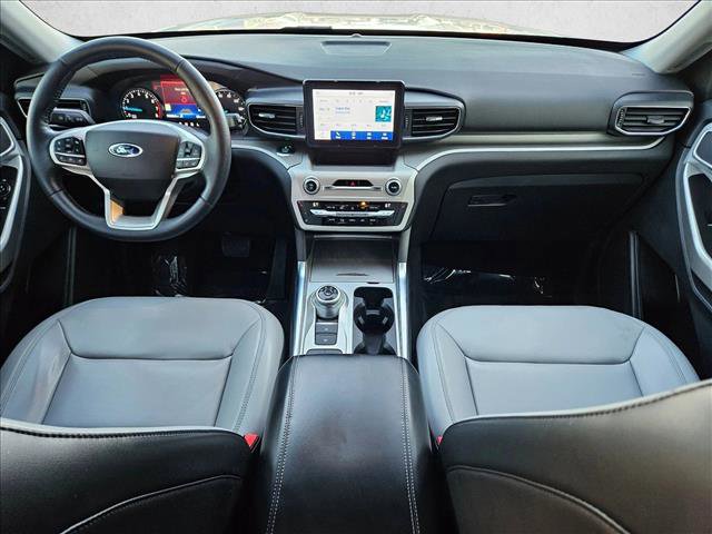 Used 2021 Ford Explorer XLT w/ Equipment Group 202A image 17