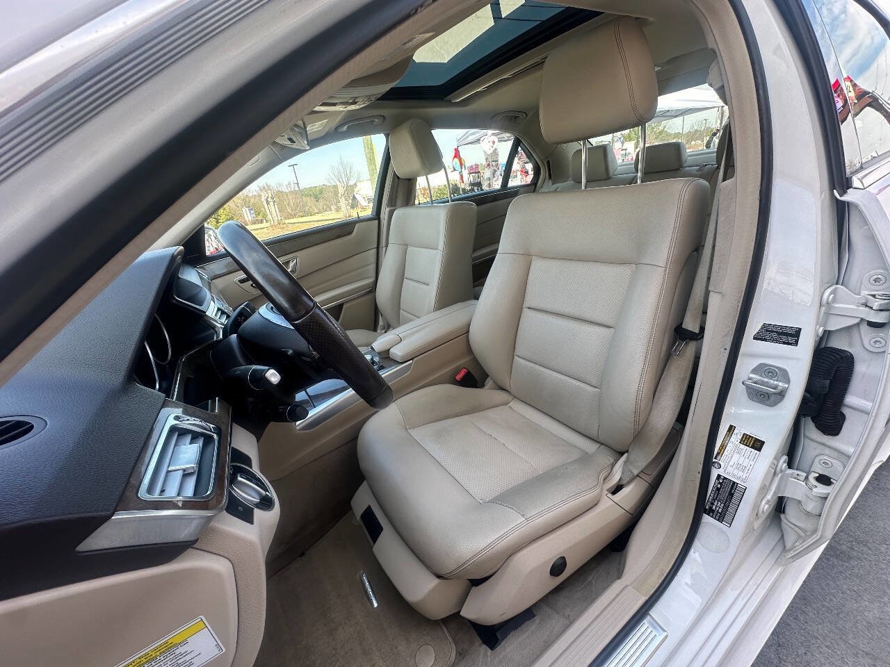 Used 2014 Mercedes-Benz E 350 4MATIC Sedan image 6