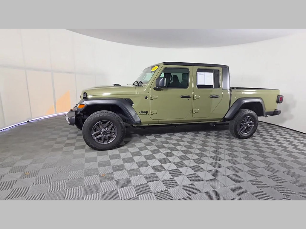 Used 2026 Jeep Gladiator Sport AWD/4WD image 49
