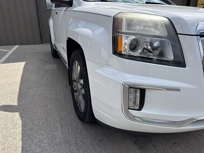 Used 2017 GMC Terrain Denali AWD/4WD image 11
