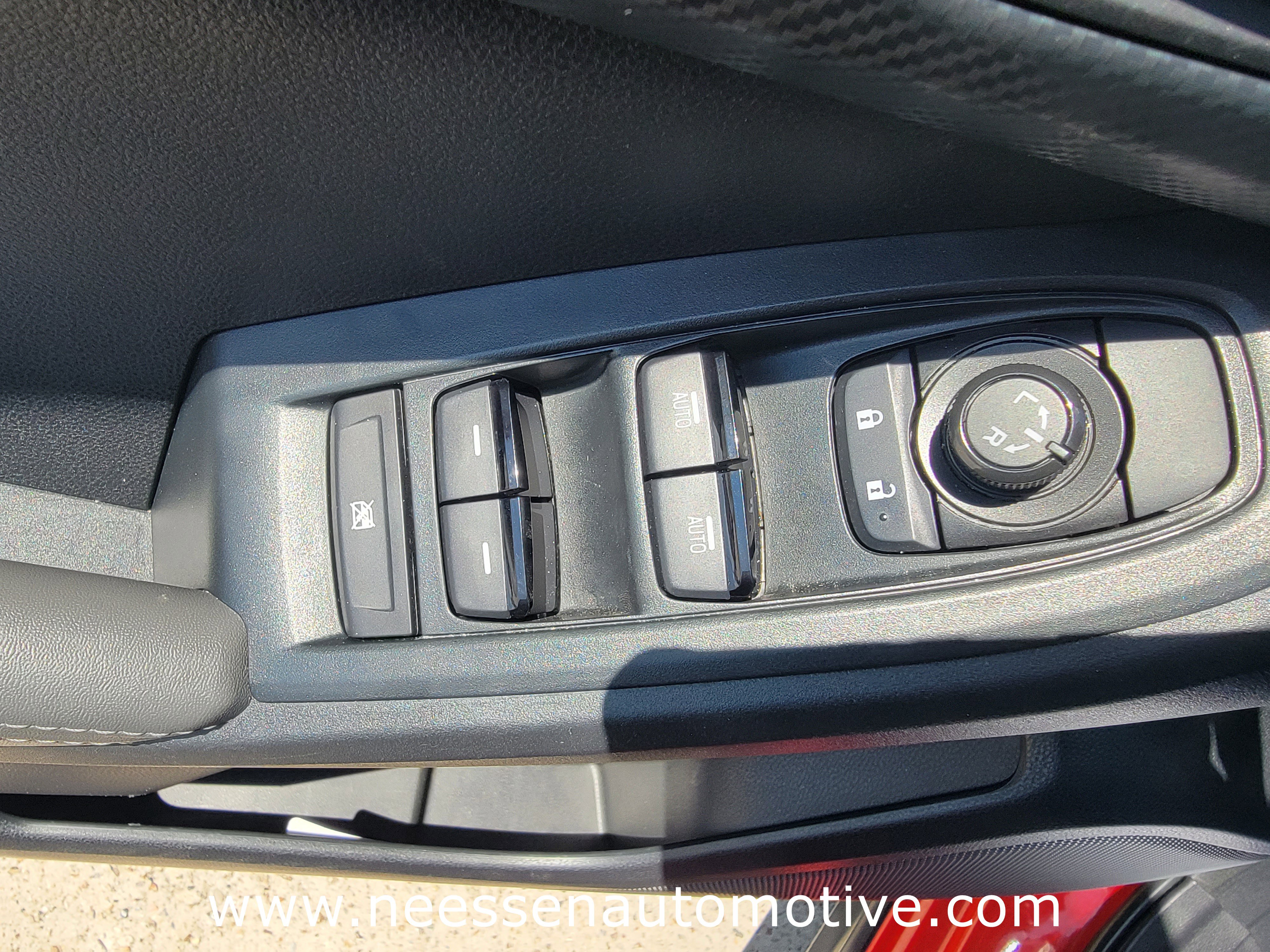 Used 2024 Subaru Crosstrek 2.0i Premium image 16