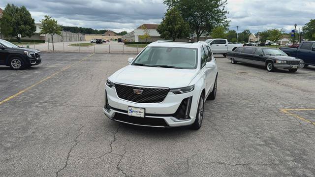Certified 2023 Cadillac XT6 Premium Luxury AWD/4WD image 3