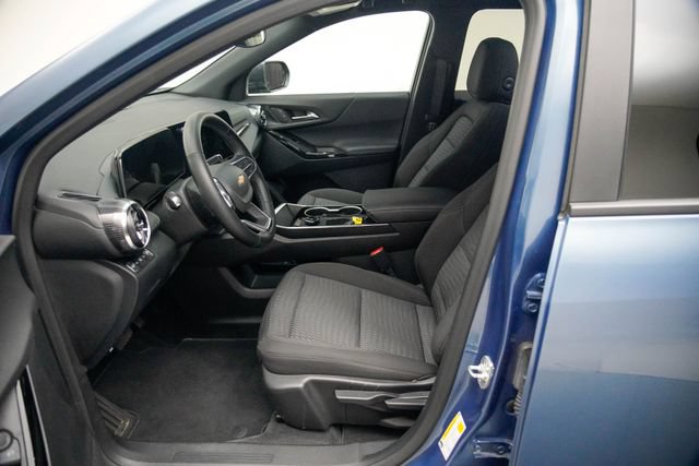 Used 2026 Chevrolet Equinox LT AWD/4WD image 24