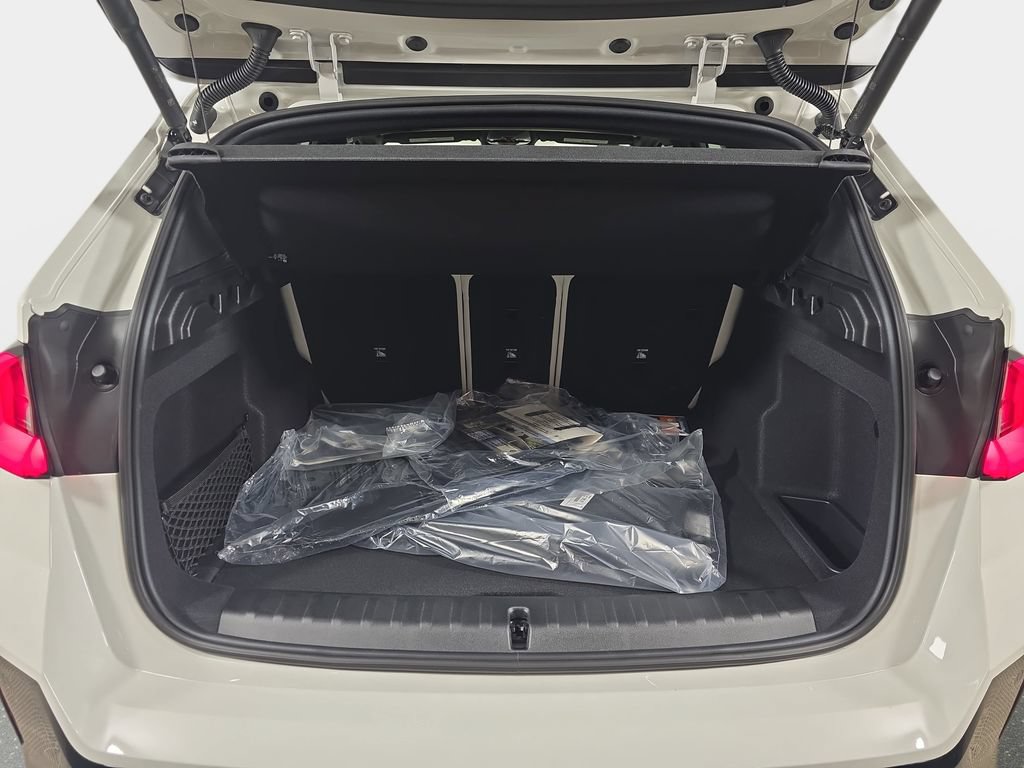 New 2026 BMW X1 xDrive28i w/ Technology Package AWD/4WD image 11