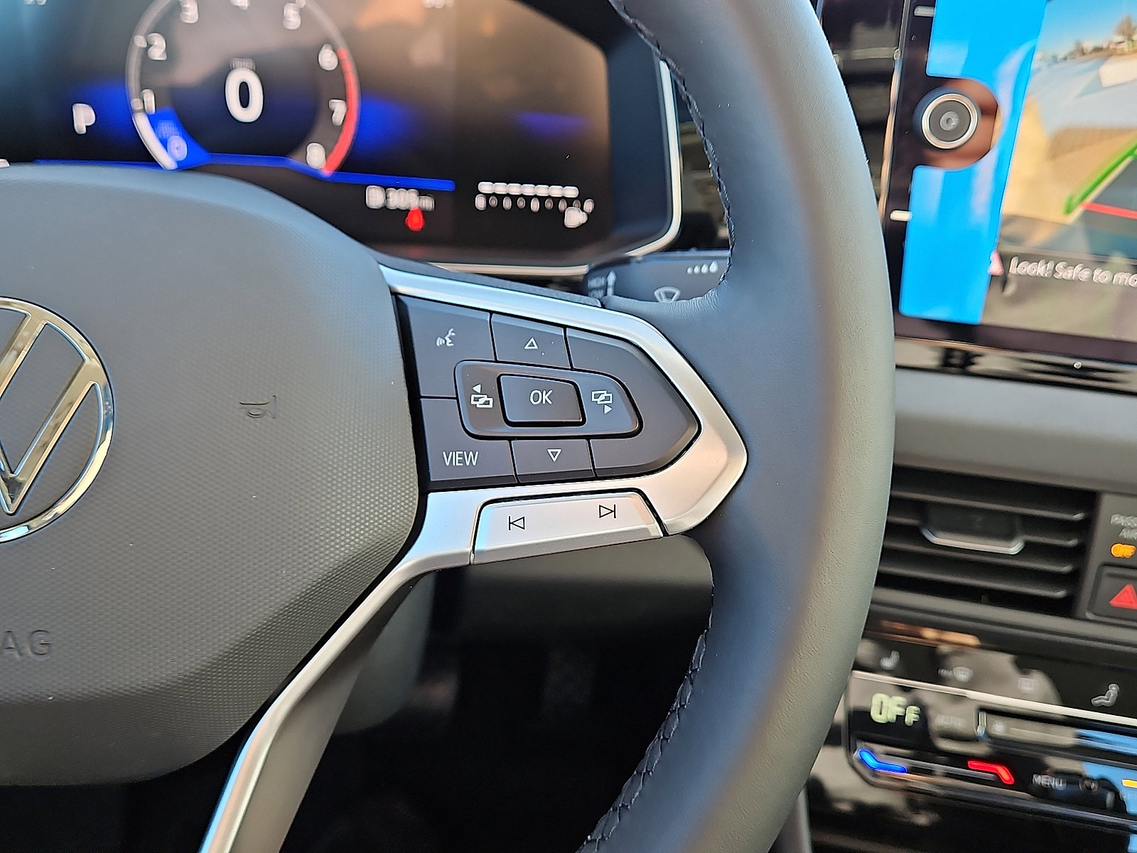 New 2026 Volkswagen Jetta SE image 18