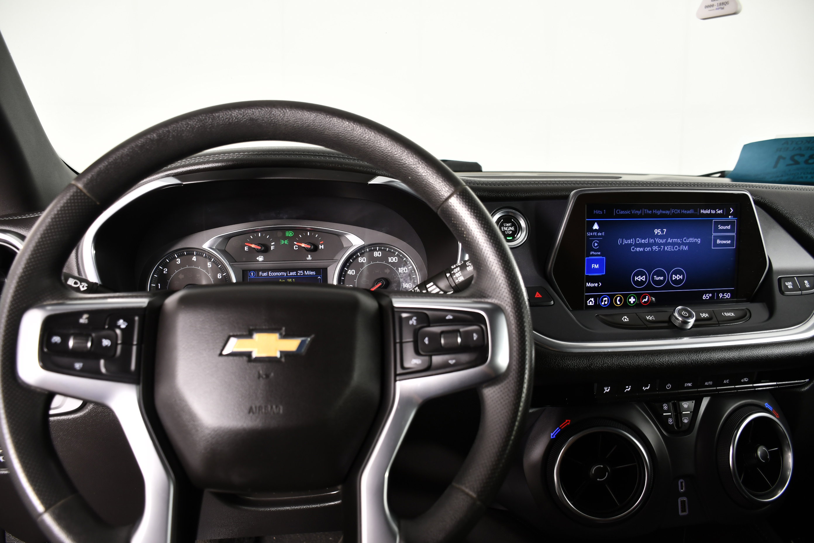 Used 2021 Chevrolet Blazer LT FWD image 16