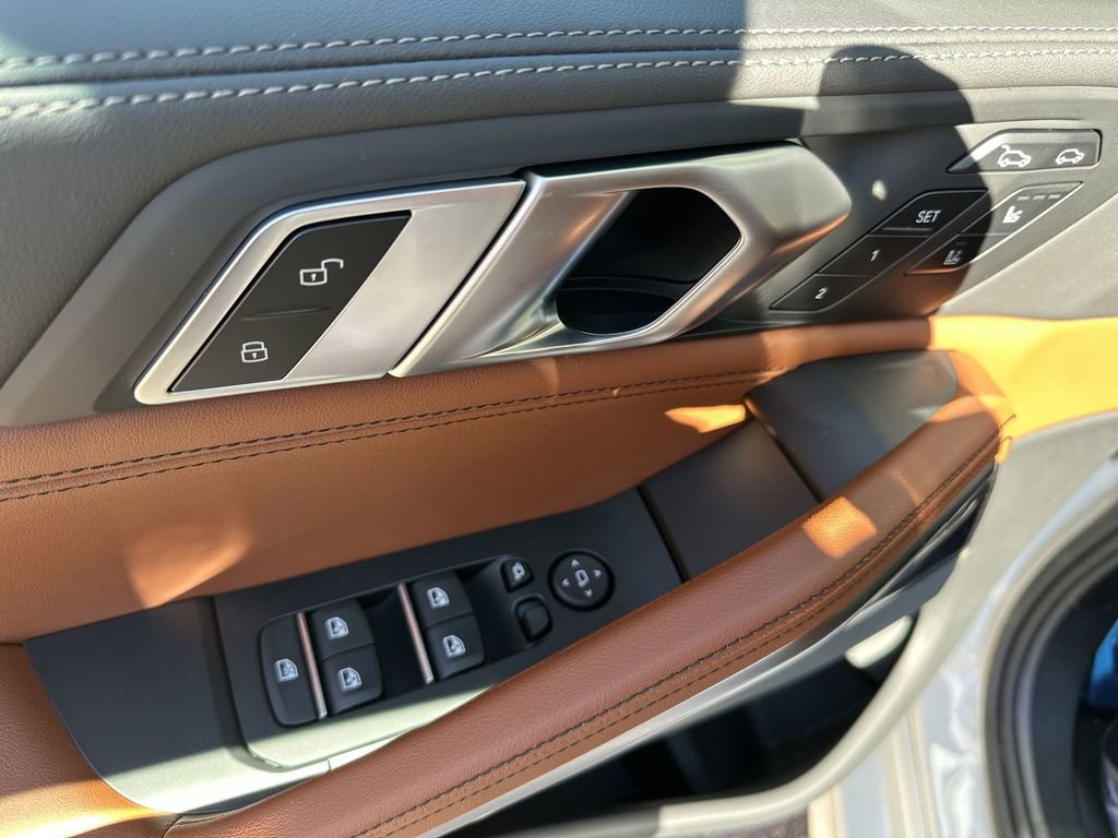 New 2026 BMW X6 M60i image 15