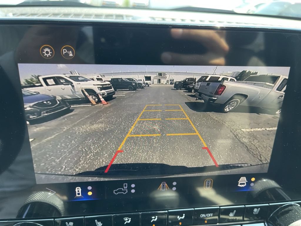 New 2026 Chevrolet Colorado ZR2 w/ Technology Package AWD/4WD image 17