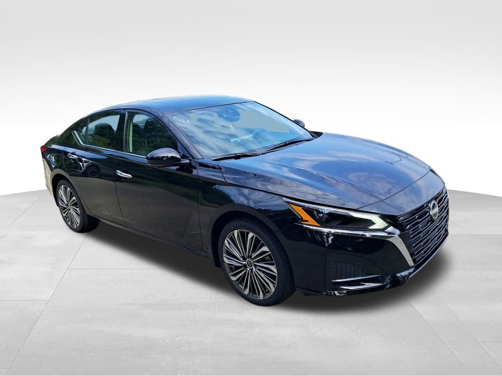 New 2025 Nissan Altima 2.5 SL AWD/4WD image 8