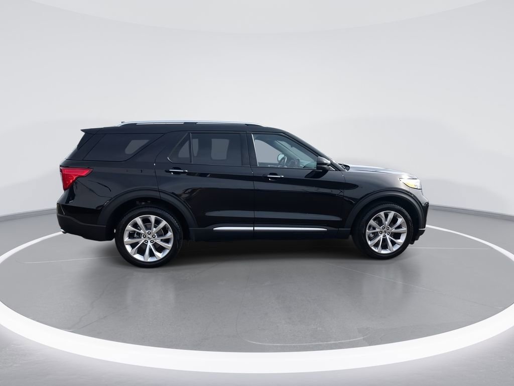 Used 2023 Ford Explorer Platinum w/ Technology Package image 9