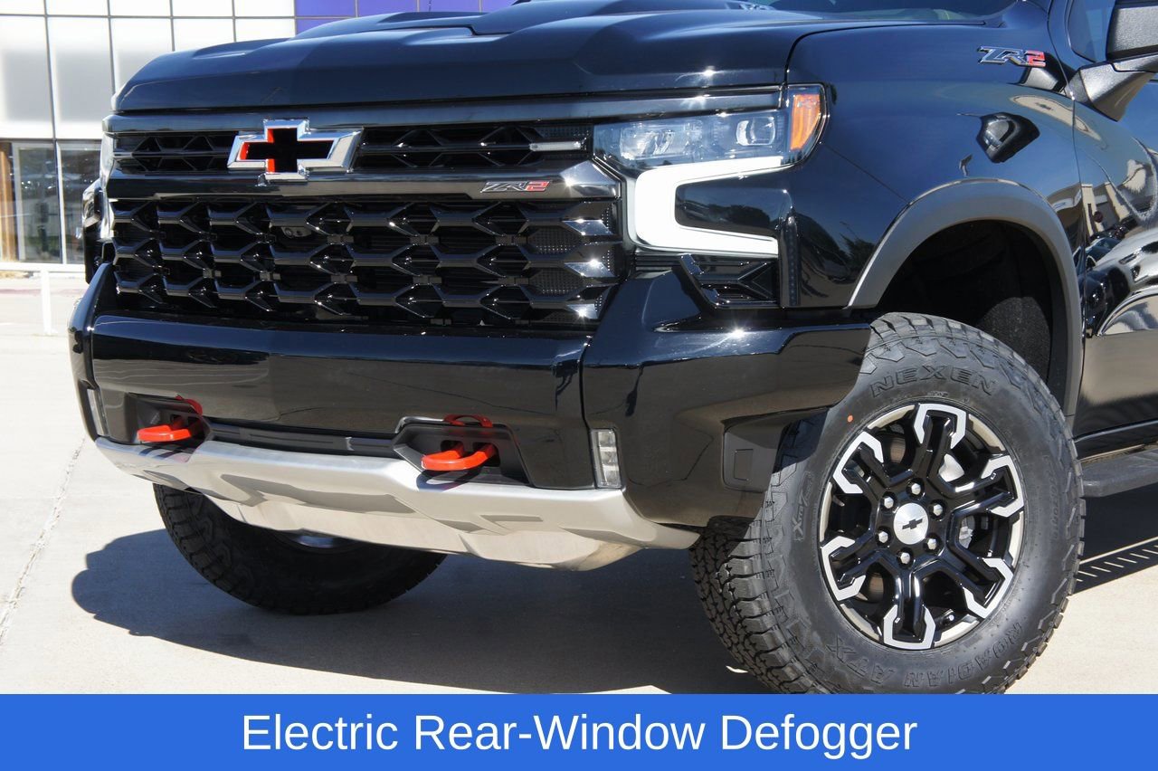 Used 2024 Chevrolet Silverado 1500 ZR2 w/ Technology Package image 9