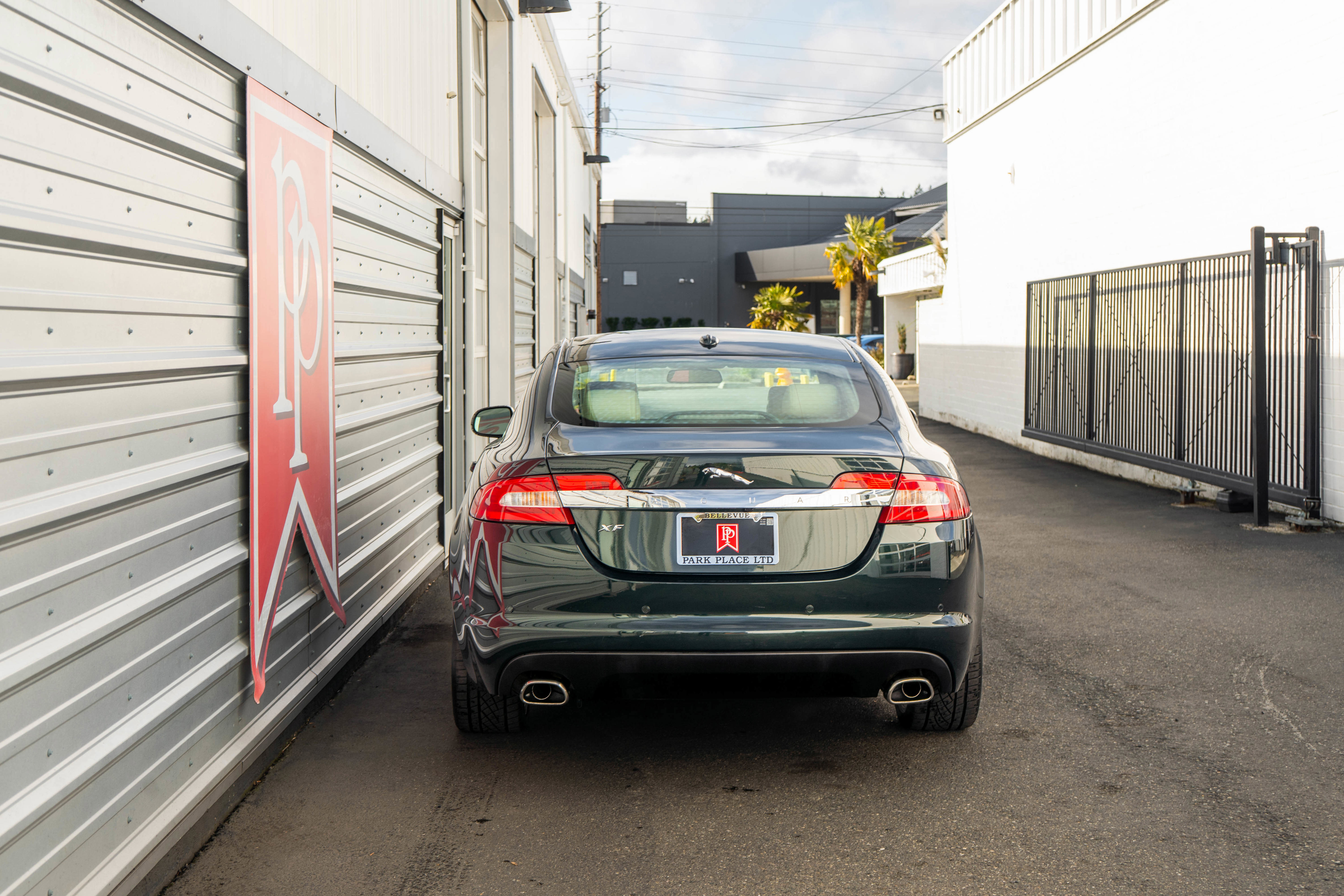 Used 2011 Jaguar XF Portfolio image 41