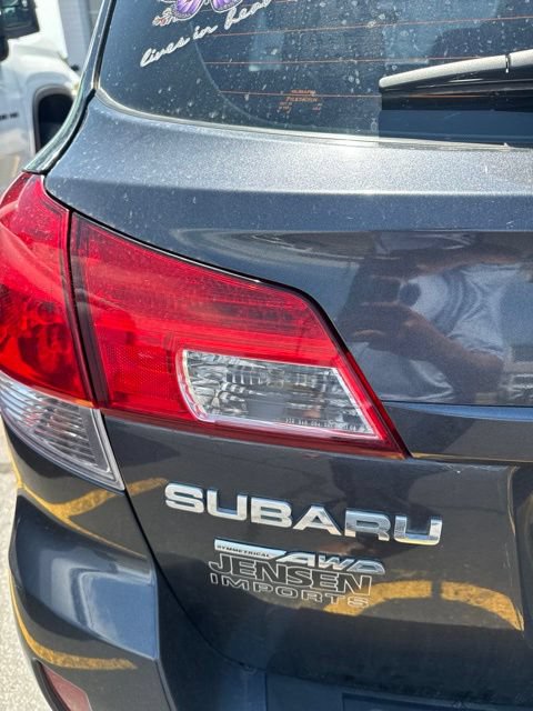 Used 2011 Subaru Outback 2.5i AWD/4WD image 5