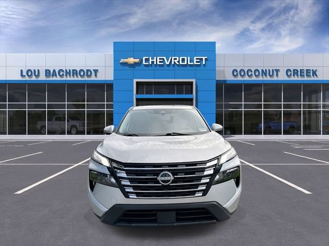 Used 2024 Nissan Rogue SV FWD image 3