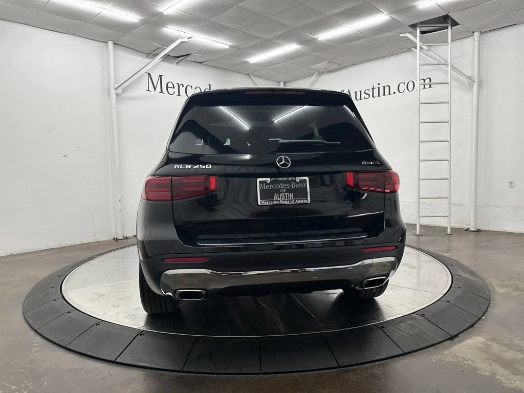 New 2026 Mercedes-Benz GLB 250 4MATIC image 6