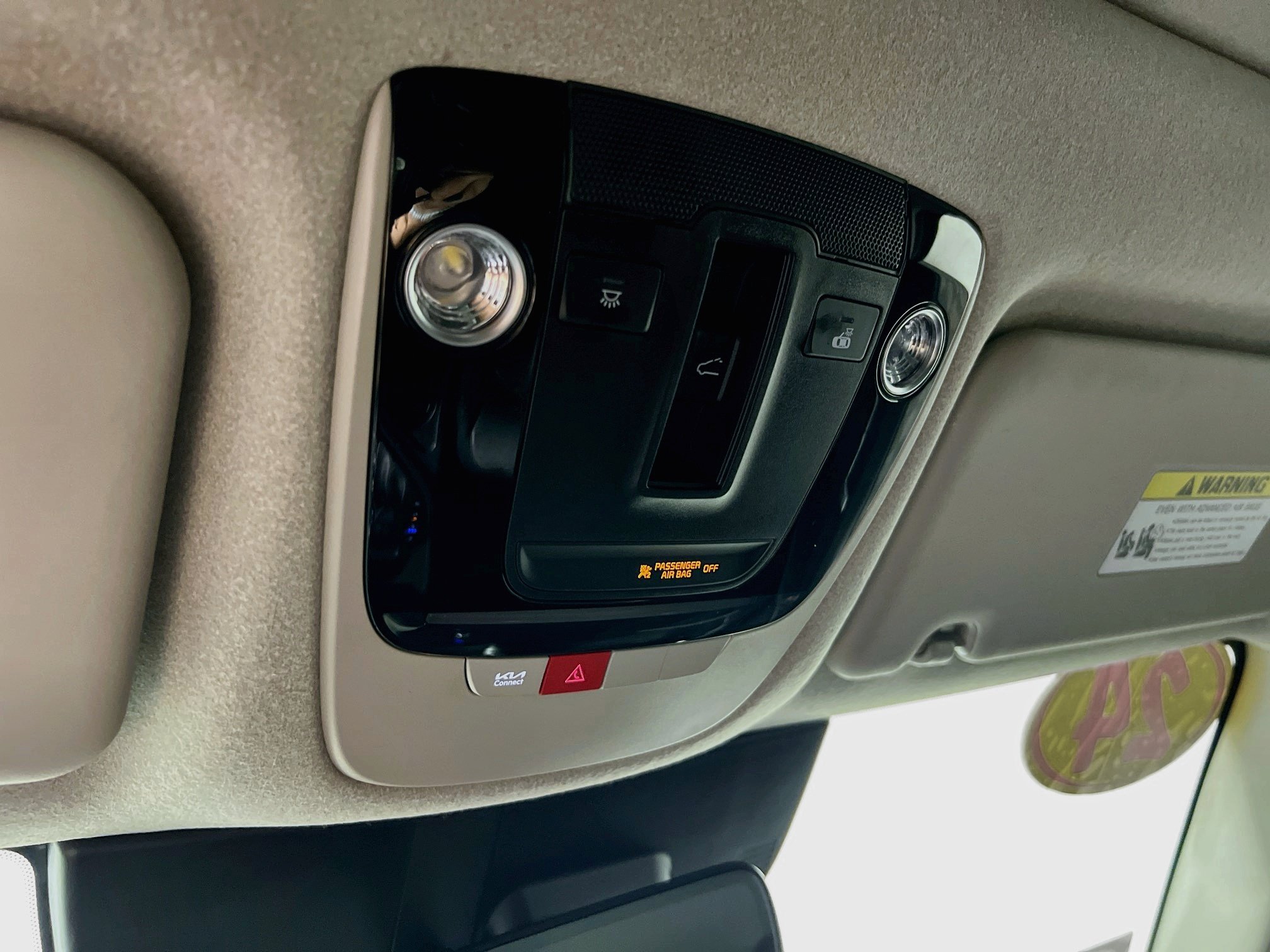 Used 2024 Kia Niro SX Touring FWD image 20