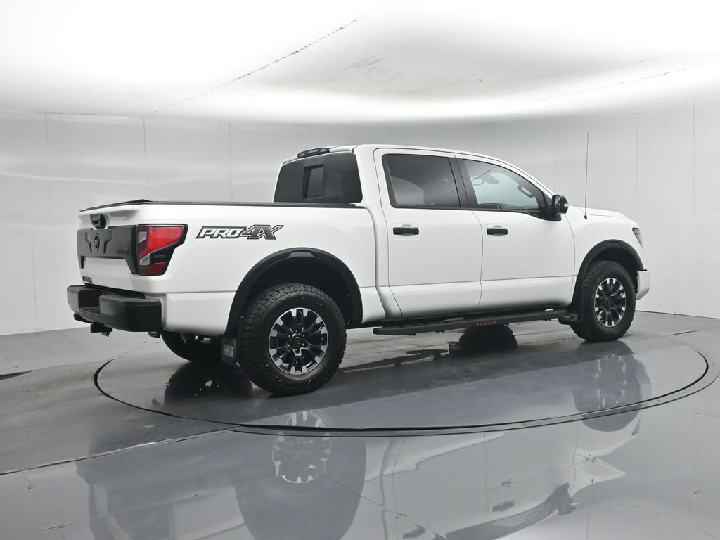 Used 2021 Nissan Titan PRO-4X w/ Pro-4x Convenience Package AWD/4WD image 31